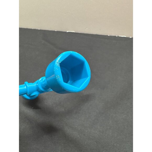 Hot Wheels Replacement Blue Plastic Multi-Tool Car Launcher & Wrench Toy - Picture 4 of 6